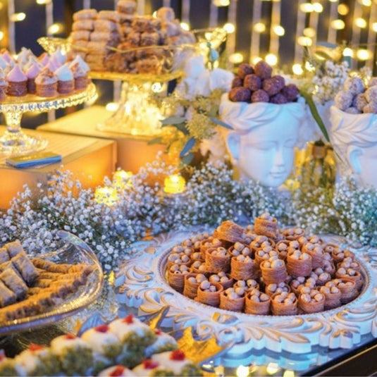 Candy bar oriental: deserturi cu rădăcini levantine - amoomshop.ro